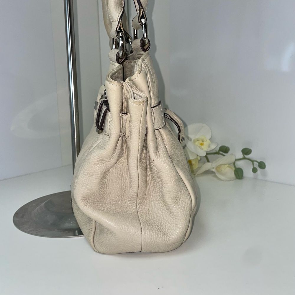 Tignanello Cream Shoulder Bag - Picture 4 of 9